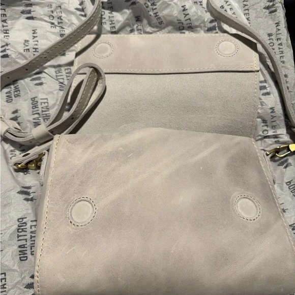 Portland Leather Beluga Metro - Picture 2 of 8